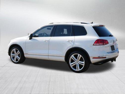 2017 Volkswagen Touareg V6 Executive