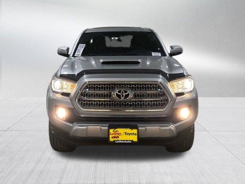 2016 Toyota Tacoma SR