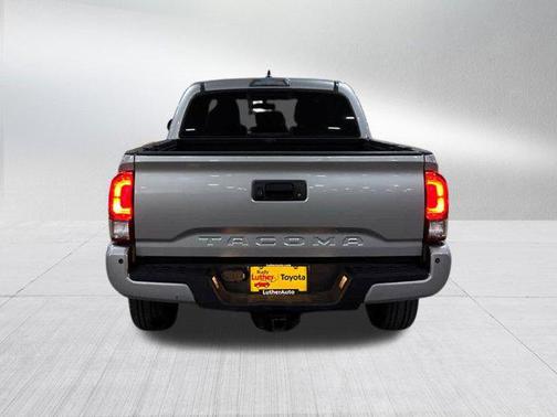 2016 Toyota Tacoma SR
