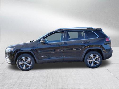 Diamond Black Crystal Pearlcoat 2019 Jeep Cherokee Limited