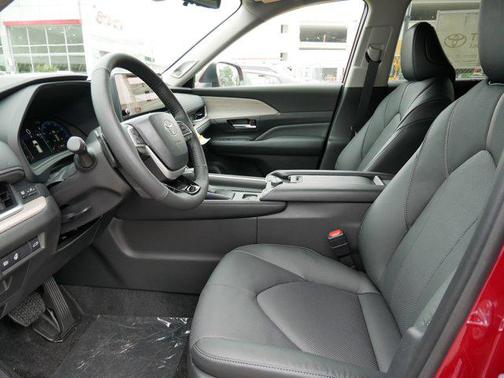 2025 Toyota Grand Highlander Platinum