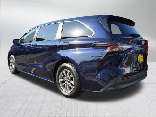 Blueprint 2023 Toyota Sienna LE
