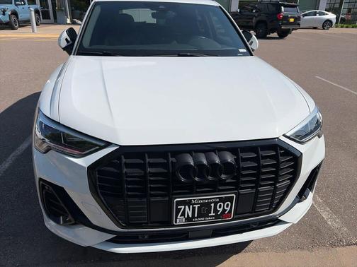 Glacier White Metallic 2022 Audi Q3 45 S line Premium Plus