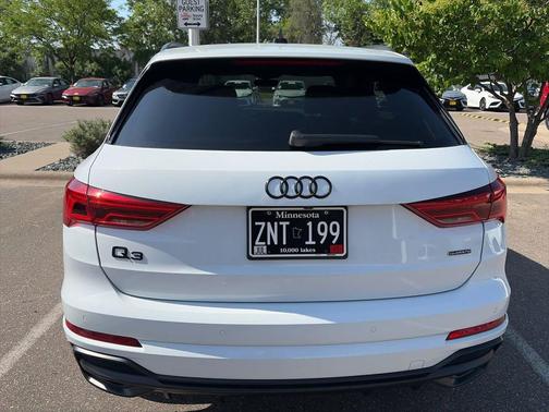 Glacier White Metallic 2022 Audi Q3 45 S line Premium Plus