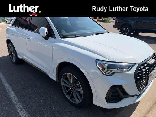 Glacier White Metallic 2022 Audi Q3 45 S line Premium Plus