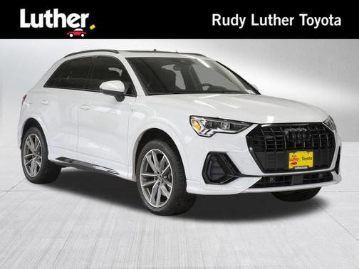 Glacier White Metallic 2022 Audi Q3 45 S line Premium Plus
