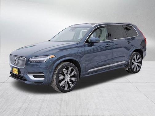 2024 Volvo XC90 Recharge Plug-In Hybrid T8 Ultimate 6-Seater