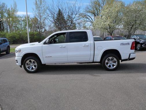 Bright White Clearcoat 2025 RAM 1500 Big Horn/Lone Star