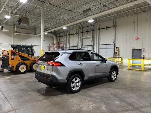 2021 Toyota RAV4 Hybrid LE