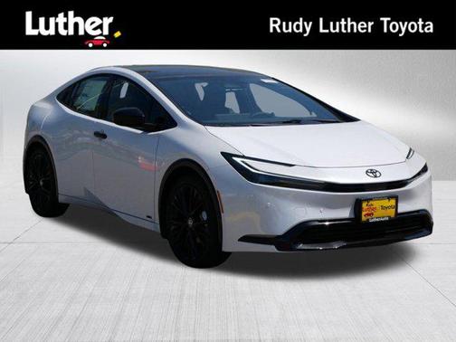 2025 Toyota Prius L