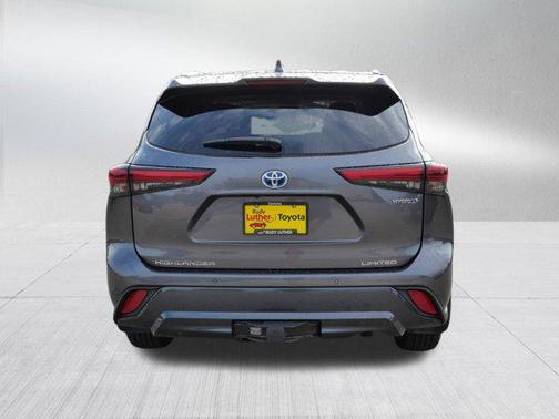 2023 Toyota Highlander Hybrid Limited