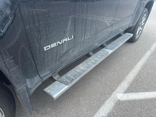 Onyx Black 2019 GMC Canyon Denali