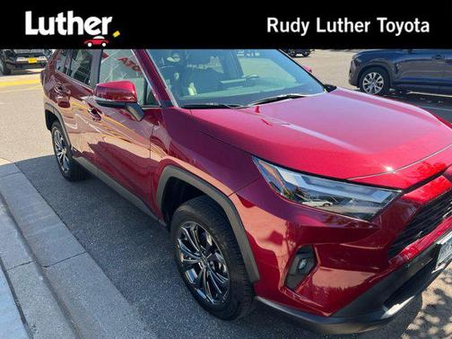 2022 Toyota RAV4 Hybrid XLE Premium