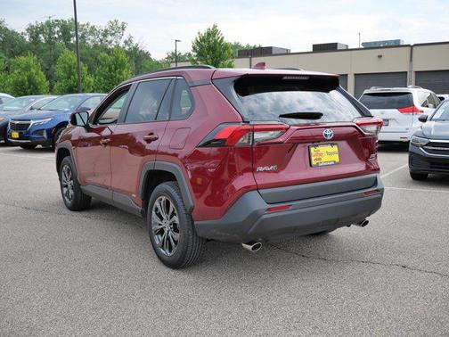 2022 Toyota RAV4 Hybrid XLE Premium