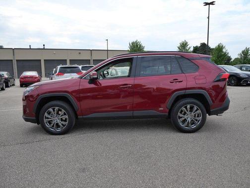 2022 Toyota RAV4 Hybrid XLE Premium