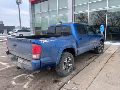 2016 Toyota Tacoma TRD Sport