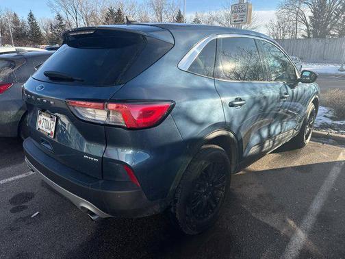 2020 Ford Escape SE