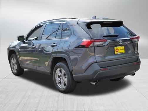 Magnetic Gray Metallic 2022 Toyota RAV4 XLE