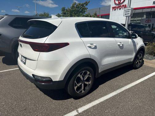 2022 Kia Sportage LX