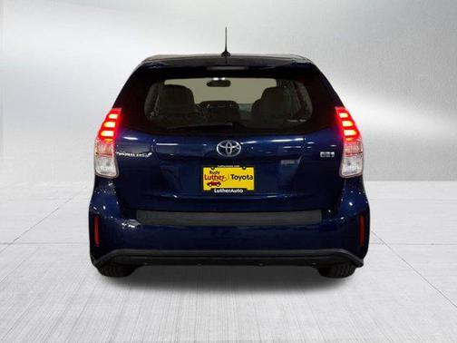 2017 Toyota Prius v Four