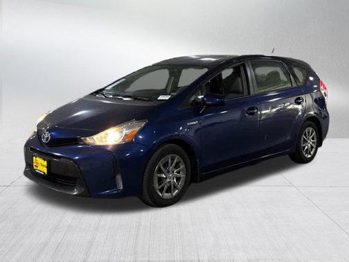 2017 Toyota Prius v Four