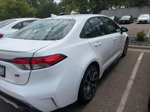 Super White 2021 Toyota Corolla SE
