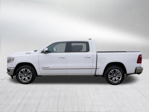 Bright White Clearcoat 2024 RAM 1500 Limited