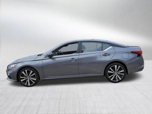 2020 Nissan Altima SR Intelligent AWD
