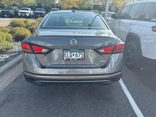 2020 Nissan Altima SR Intelligent AWD