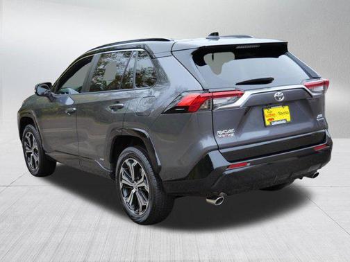 2025 Toyota RAV4 Hybrid SE
