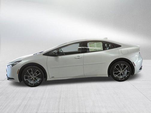 2024 Toyota Prius XLE