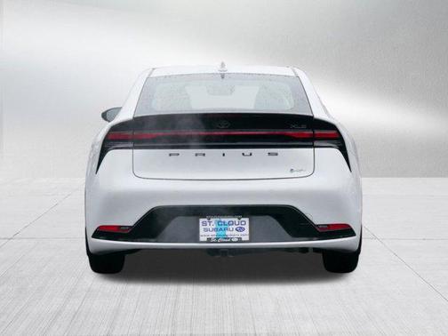 2024 Toyota Prius XLE