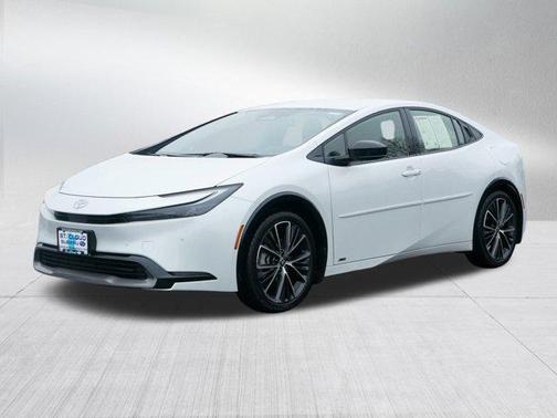 2024 Toyota Prius XLE