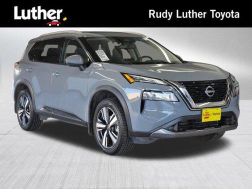 2022 Nissan Rogue SL