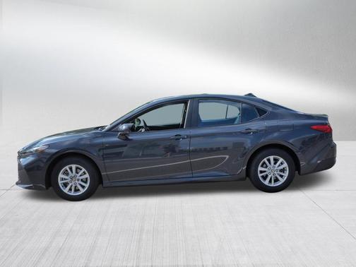 Underground 2025 Toyota Camry LE