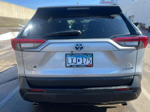 Silver Sky Metallic 2024 Toyota RAV4 Hybrid LE