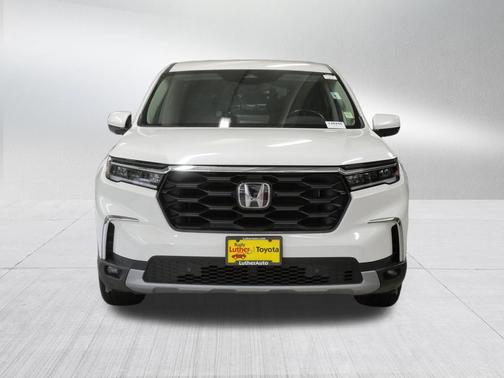 Platinum White Pearl 2024 Honda Pilot EX-L 7 Passenger