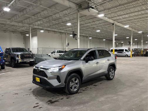 2025 Toyota RAV4 Hybrid LE