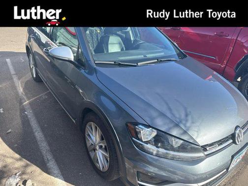 2018 Volkswagen Golf Alltrack TSI S