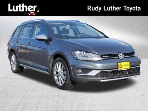 2018 Volkswagen Golf Alltrack TSI S