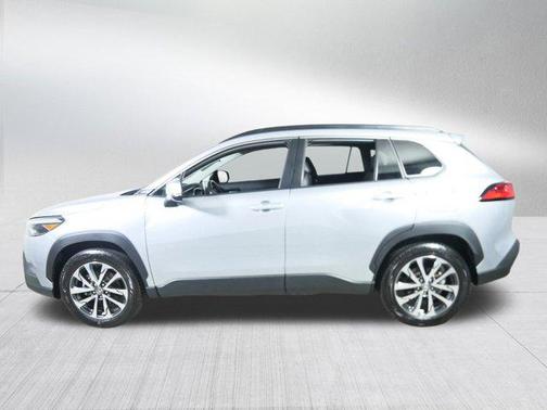2022 Toyota Corolla Cross XLE