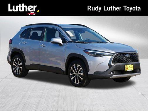 2022 Toyota Corolla Cross XLE