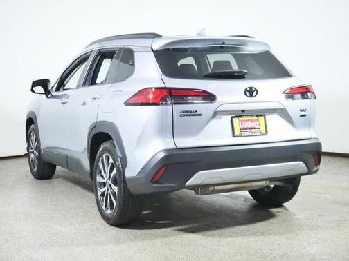 2022 Toyota Corolla Cross XLE