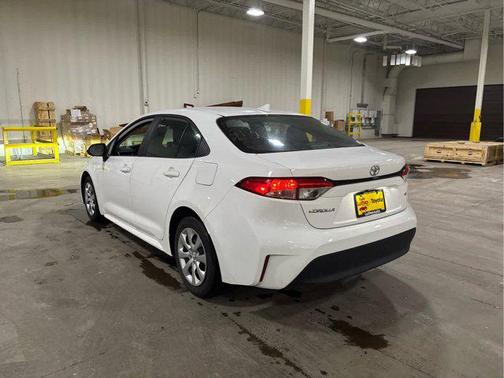 Ice Cap 2024 Toyota Corolla LE