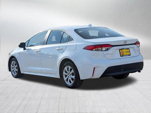 Ice Cap 2024 Toyota Corolla LE