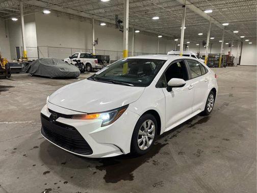 Ice Cap 2024 Toyota Corolla LE