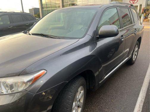 2012 Toyota Highlander SE