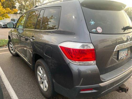 2012 Toyota Highlander SE