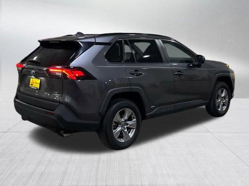 2022 Toyota RAV4 Hybrid LE