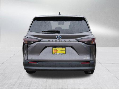 2023 Toyota Sienna XLE 7 Passenger
